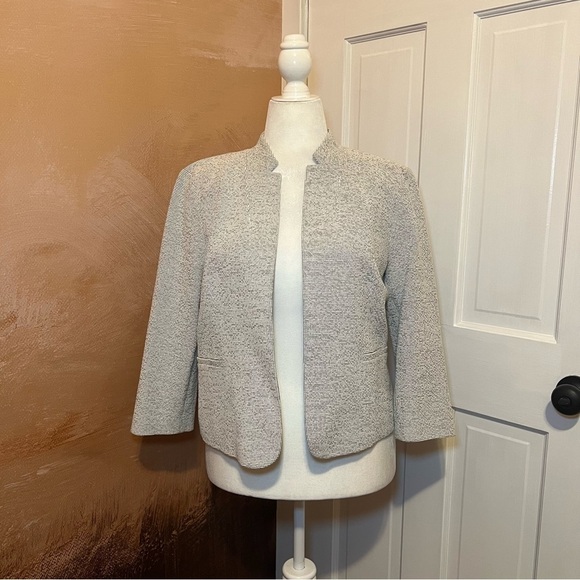 Ann Taylor Factory Women's Light Gray Blazer - Picture 3 of 6